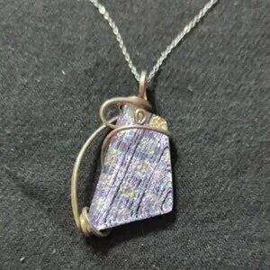 Elegant Purple Pendant Necklace